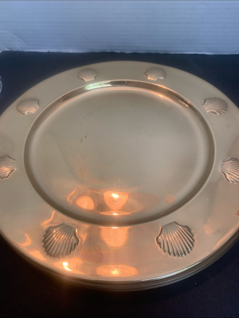 Set of 8 12 inch Brass Shell Plate Chargers - Picture 5 of 10